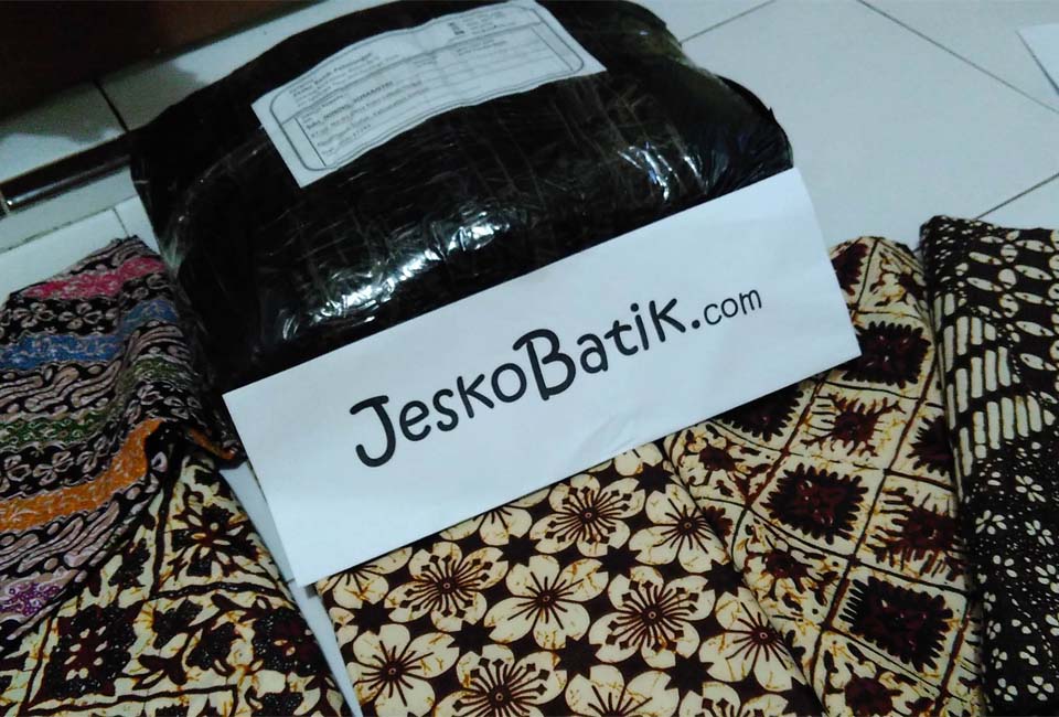 packing seragam batik
